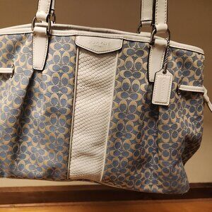 Coach Signature Bag